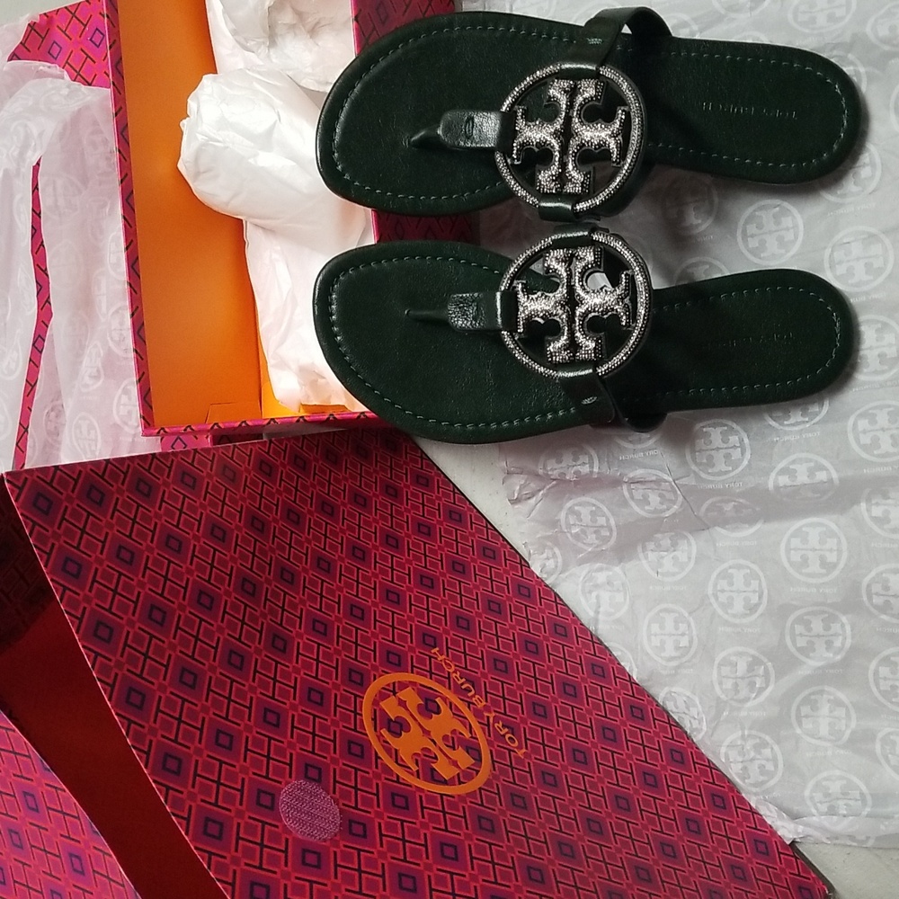 Limited Edition Our Cult Favorite Embellishment Leather Flat Thong Sandals - Picture 4 of 12